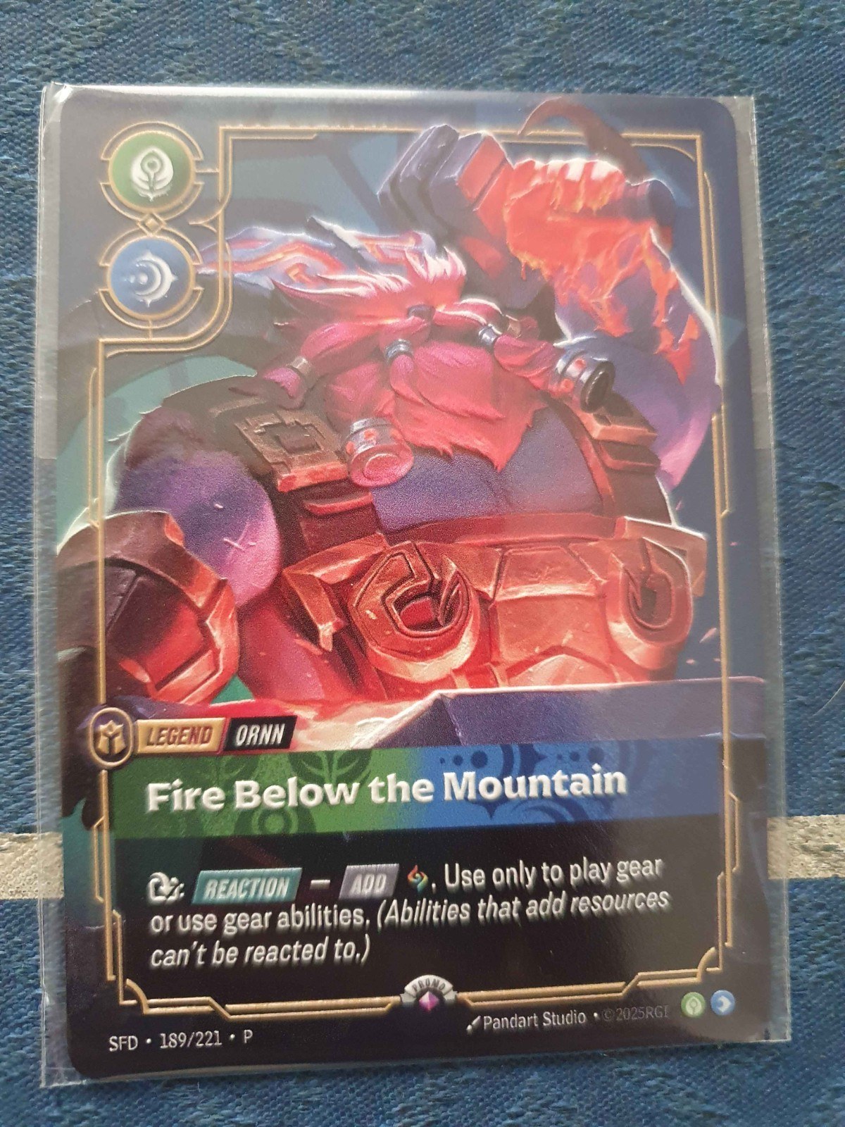 Plated Legend di Ornn (Fire Below the Mountain) sigillata nella bustina originale, riscattata al Prize Wall di un Regional Qualifier