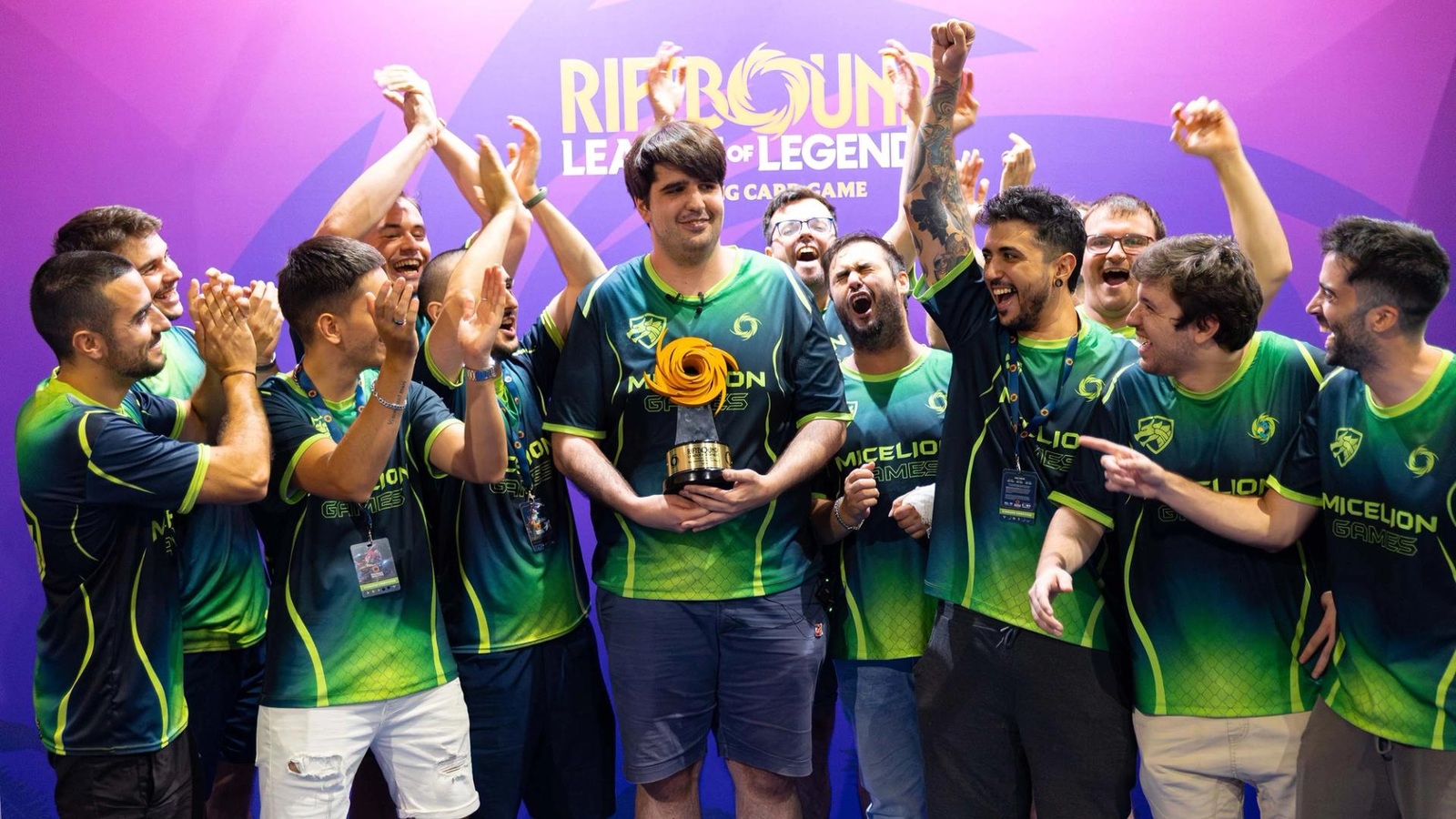 Ornn, Fire Below the Mountain artwork: 42 pilots out of 2,387 brought the Legend that went on to win RQ Barcelona