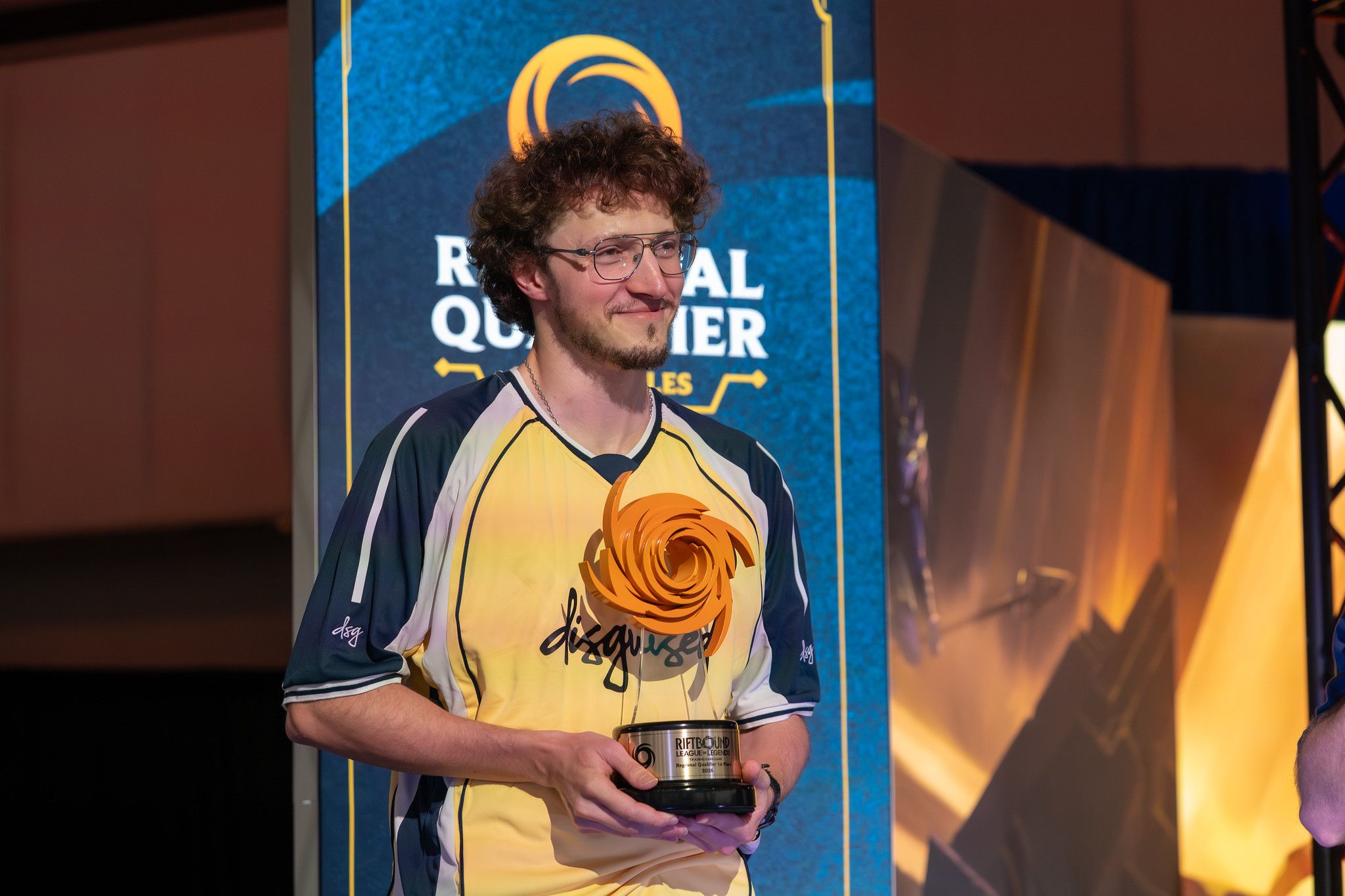 DSG Prismaticism con il trofeo del Regional Qualifier di Los Angeles